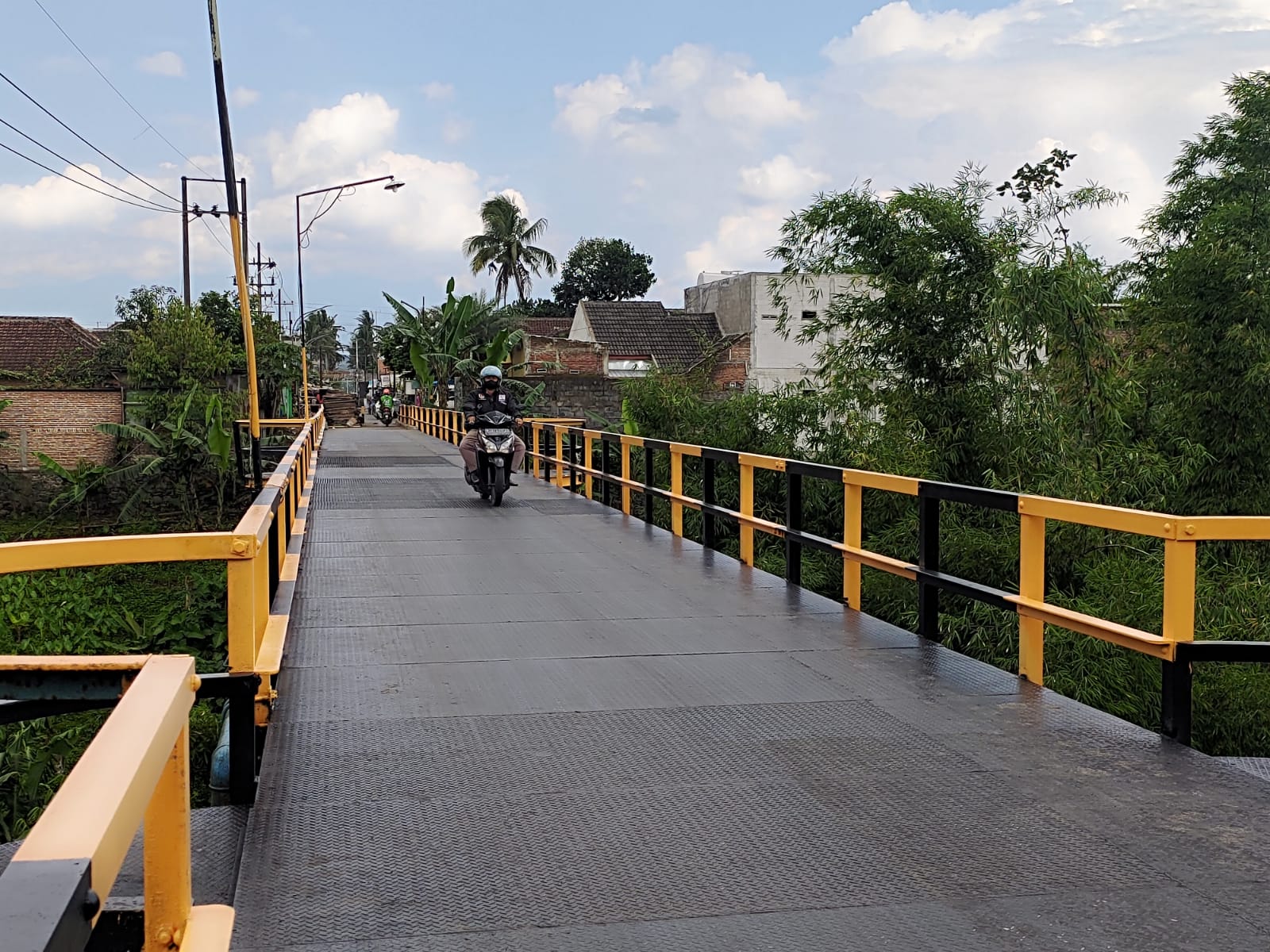 Jembatan Lowokdoro kembali bisa dilalui masyarakat. Foto : Ist/Humas