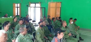 Babinsa 0833 Dampingi penyerahan Pokir