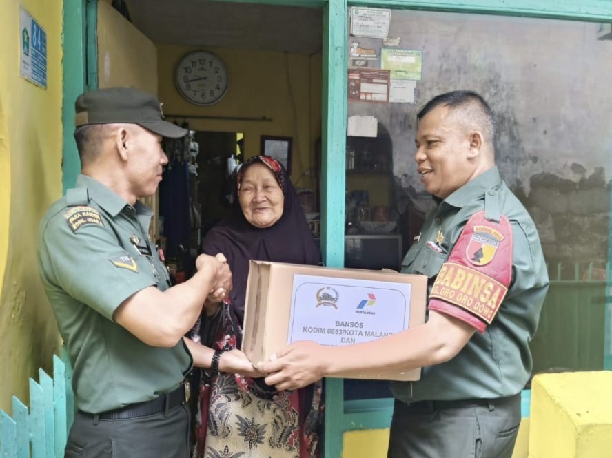 Bakti Sosial Kodim 0833 dan Pertamina Salurkan Bantuan untuk Warga Membutuhkan