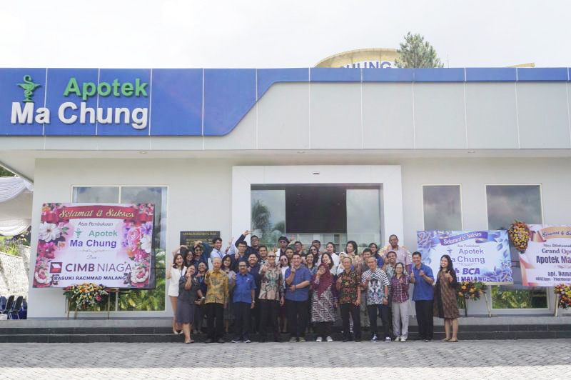Resmi Beroperasi, Apotek Ma Chung Jadi Laboratorium Hidup