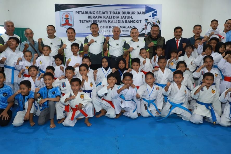 Ratusan Karateka Ikuti Kejuaraan Karate Championship Piala Dandim 0833