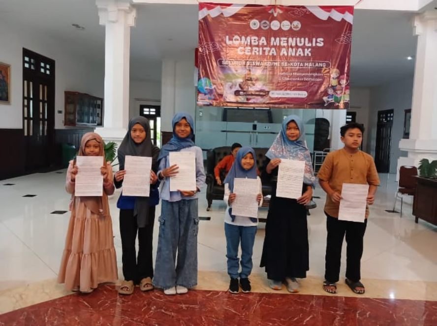 Puluhan Siswa Sekolah Ikuti Lomba Menulis Cerita Anak di DPRD Kota Malang