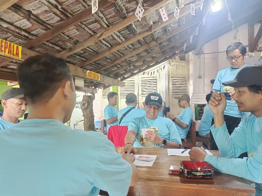 Digagas PWI, AJI, IJTI dan PFI, Puluhan Wartawan Ikuti Liga Jurnalis Main Remi