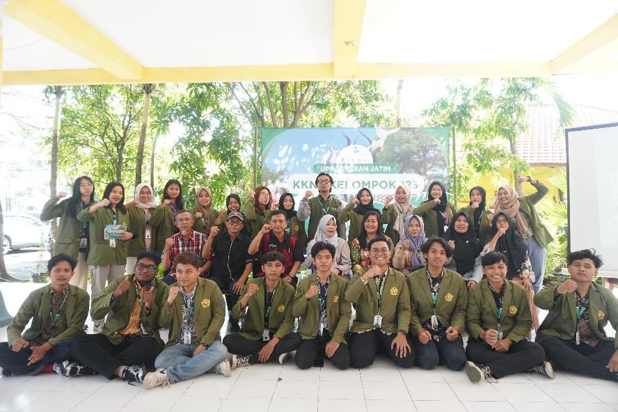 Pembukaan dan Sosialisasi Program Kerja di Kebraon Surabaya untuk menggali Potensi dan Aspirasi Masyarakat