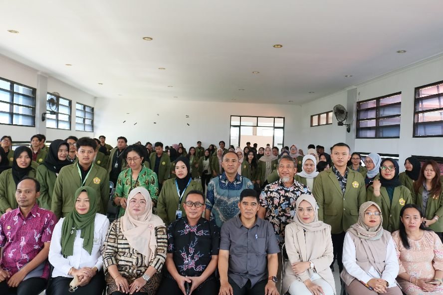 KKN Tematik UPN "Veteran" Kelompok 77 Siap Kembangkan Ekonomi Kreatif di Kelurahan Medokan Ayu
