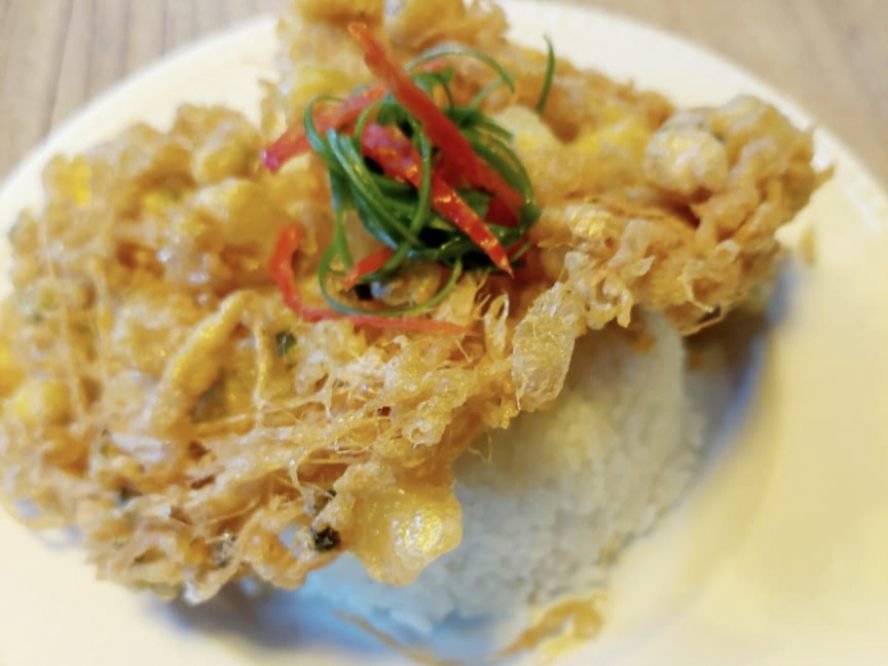 Ada Cafe Bunker di Tengah Kota Malang, dengan Menu Ikonik Nasi Bunker