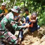 Anggota Satgas TMMD 126 Kodim 0818/Malang-Batu Tinjau dan Cek Pekerjaan Pipanisasi di Dusun Sengkaringan