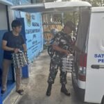 MBG gratis Babinsa Kebonsari Berperan Aktif dalam Pendistribusian Makan Bergizi Gratis