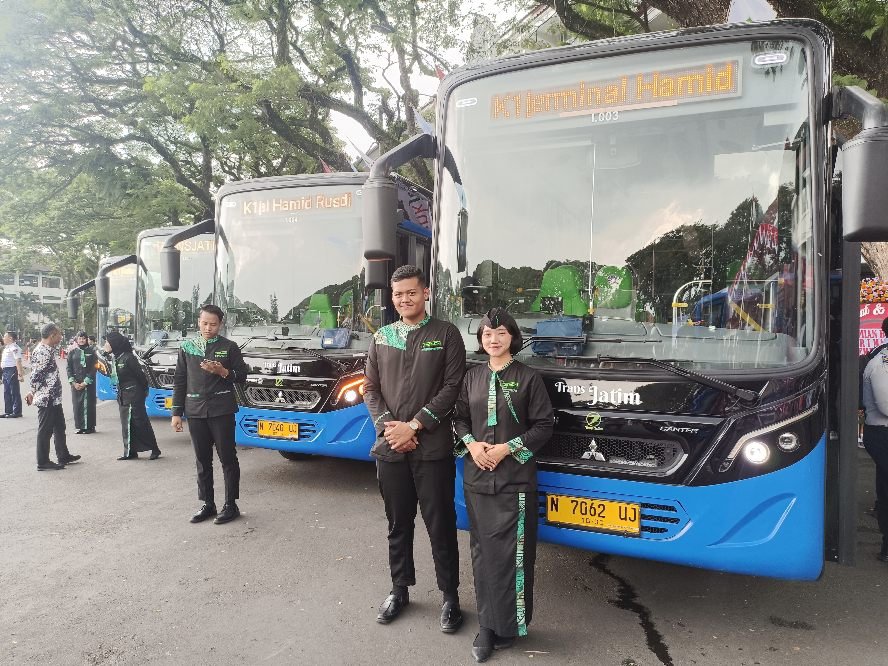 Di Balik Peluncuran TransJatim Malang Raya: Ada Semangat Pramugari yang Siap Layani Warga