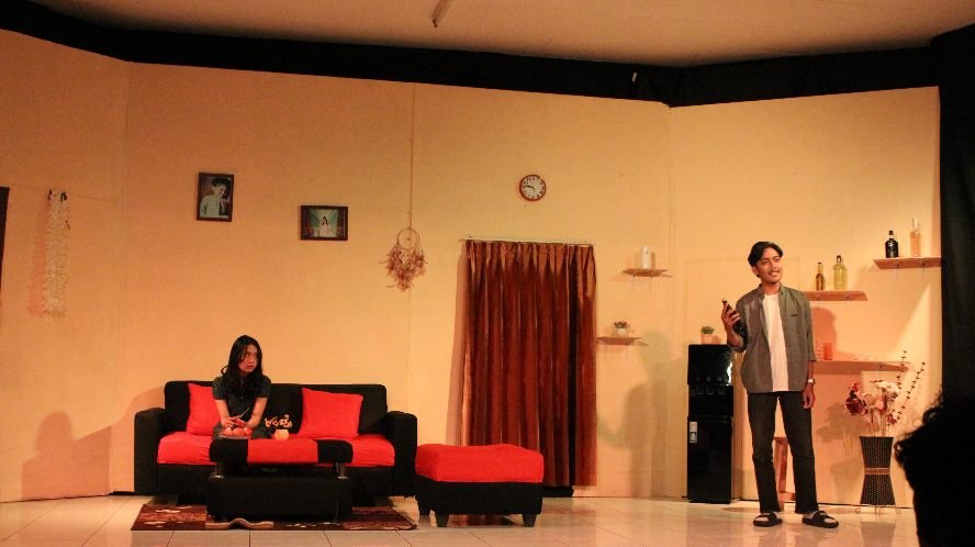 Mahasiswa BSI Modern UMM Pentaskan Dua Lakon Teater Sarat Konflik