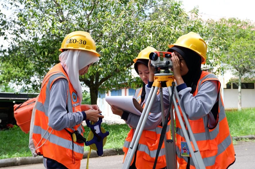 Kampus 2 ITN Malang Jadi Lokasi PBL Pemetaan Siswa SMKN 1 Singosari