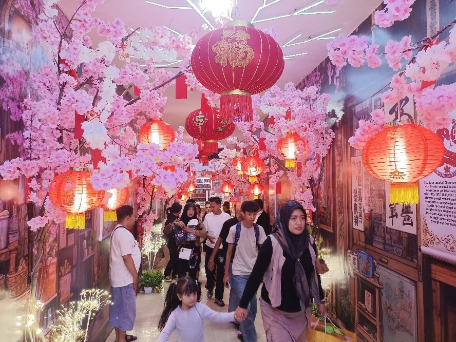 Perayaan Imlek di Matos Dongkrak Kunjungan dan Penjualan Tenant