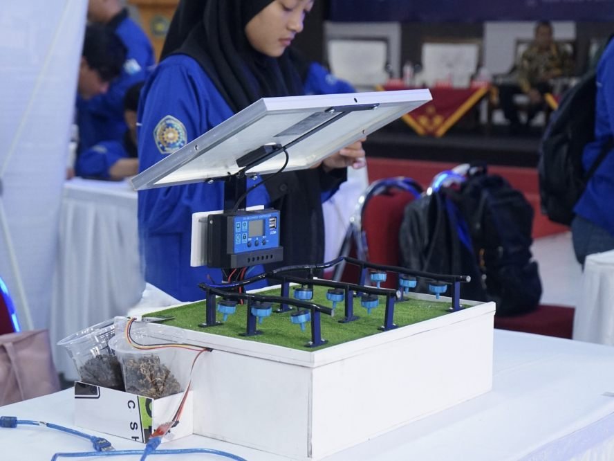 Solar Powered Automatic Irrigation: Solusi Cerdas Mahasiswa UMM untuk Pertanian Masa Depan