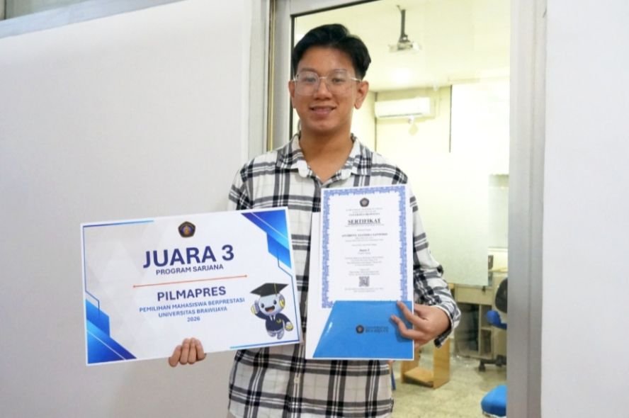 Juara 3 PILMAPRES UB 2026, Anthony Kembangkan Precision Mentoring untuk Guru