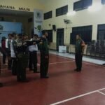 Babinsa Bandungrejosari latih Linmas