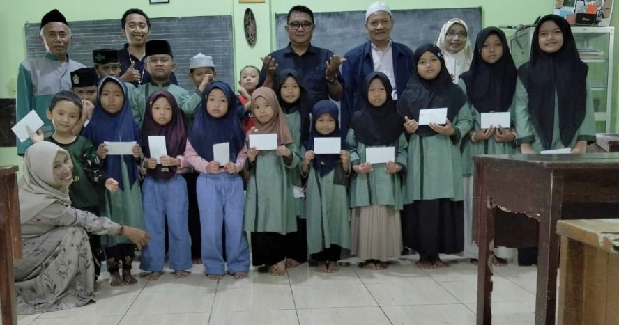 Road Show Ramadan Aksara Tumapel di Yayasan Sunan Ampel Pakis, Santuni 40 Anak Yatim dan Dhuafa