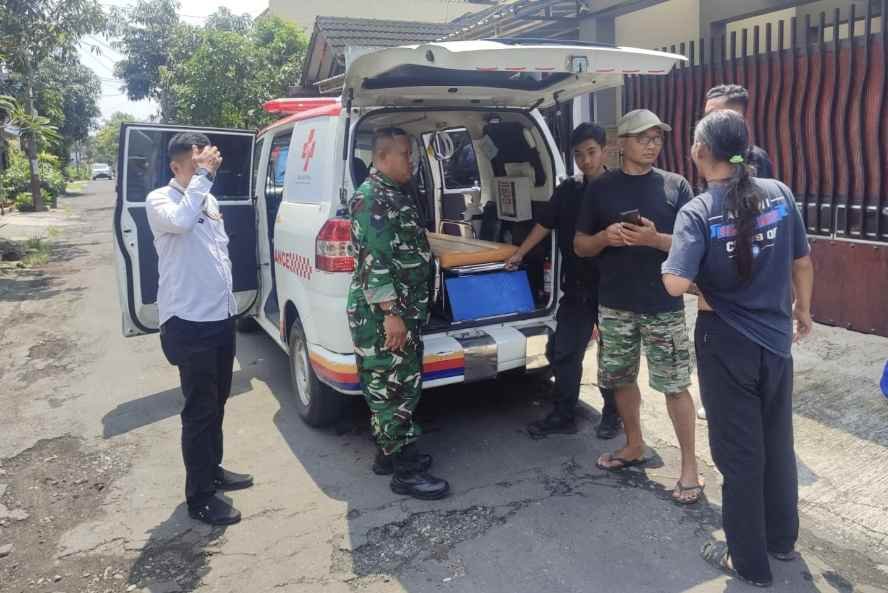 Babinsa Kedungkandang Bersama Dinsos Tangani ODGJ