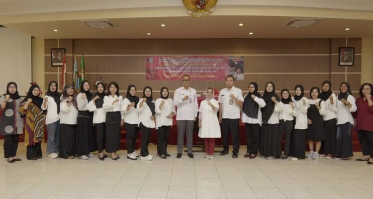 Tekan Angka Pengangguran Terbuka, Komisi E DPRD Jatim Gelar Pelatihan MUA