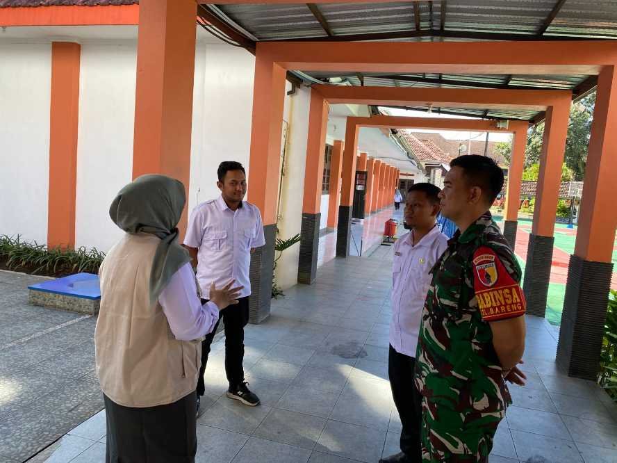 Silaturahim Humanis, Babinsa Klojen Hadir di SRMA 22 Malang