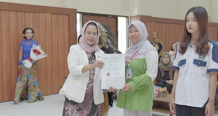 Sri Untari Gandeng Disnaker Latih Ibu Rumah Tangga Malang Raya Jadi Pelaku Usaha