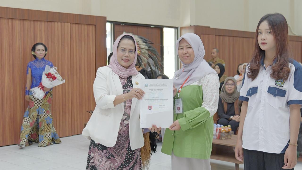 Sri Untari Gandeng Disnaker Latih Ibu Rumah Tangga Malang Raya Jadi Pelaku Usaha