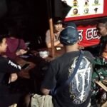 Lewat Komsos Humanis, Babinsa Kesatrian Ajak Warga Jaga Keamanan Lingkungan