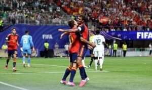 Pemai Spanyol merayakan kemenangan @mancityroom Spanyol Libas Arab Saudi Empat Gol Tanpa Balas