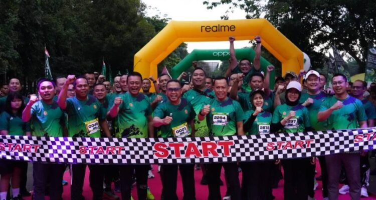 Ribuan Peserta Ikuti Cakra Fun Run 2026, Meriahkan HUT ke-65 Kostrad