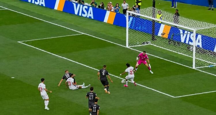 Drama Empat Gol di Los Angeles, Iran vs Selandia Baru Berakhir Imbang 2-2