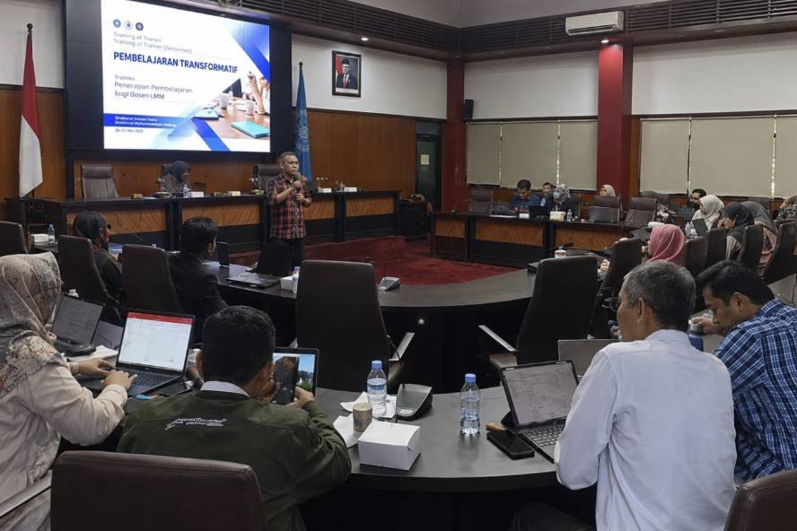 UMM Cetak Trainer Pembelajaran Transformatif untuk Hadapi Tantangan Era Digital dan AI