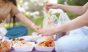 111-Mikroplastik dalam makanan Kombinasi Mikroplastik dan Pola Makan Tak Sehat Ancam Kesehatan Hati