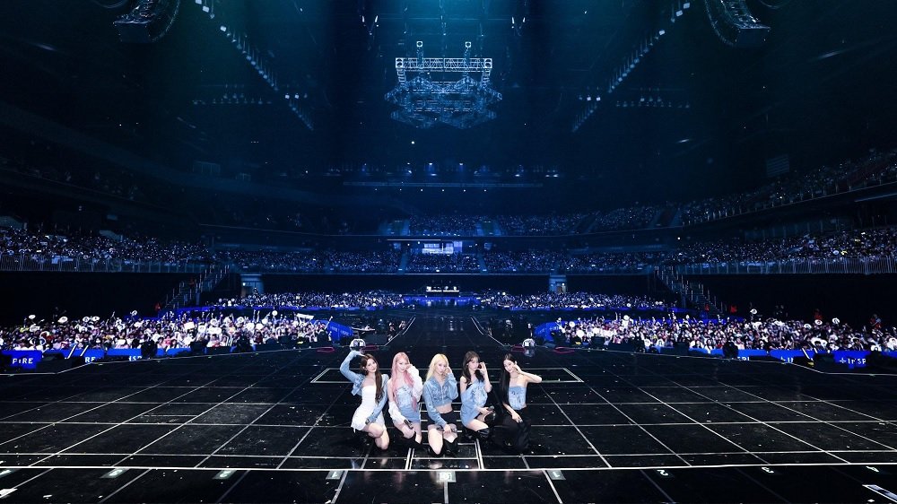 LE SSERAFIM Sukses Gelar Konser Perdana Tur Dunia PUREFLOW di Incheon, Tiket Habis Terjual