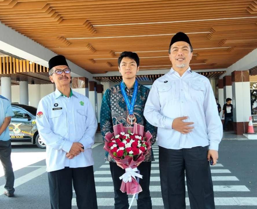 Siswa MAN 2 Kota Malang Harumkan Nama Indonesia