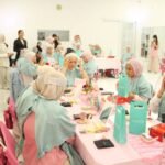 Mahasiswa Ilmu Komunikasi UMM Warnai Beauty Class Queen Cosmetic