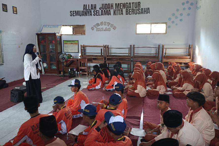 MTs Nurul Huda Ngajum Biasakan Selawat Jibril 3.000 Kali dan Siapkan Siswa Berjiwa Wirausaha