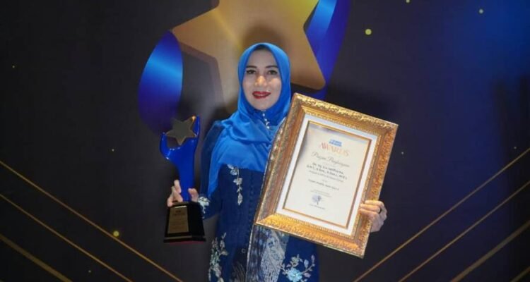 Ning Lia Dinobatkan sebagai Tokoh Politik Idola Gen Z 2026