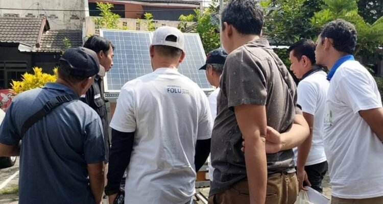 ITN Malang Latih Warga Kampung ProKlim Madyopuro Kuasai PLTS, Perkuat Kemandirian Energi Berbasis Tenaga Surya