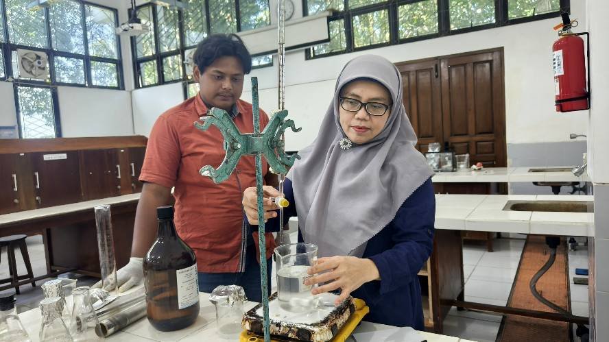 Dosen ITN Malang Ubah Limbah Sandblasting Jadi Silika Gel Bernilai Tinggi