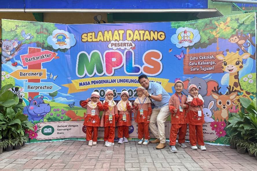 DPRD Kota Malang Dorong Gerakan Ayah Mengantar Anak ke Sekolah