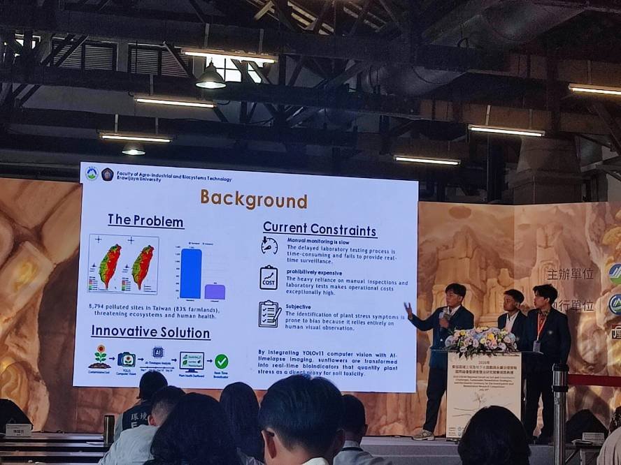 Tim Sri Redjo FTAB UB Tampil di ASEAN Regional Forum