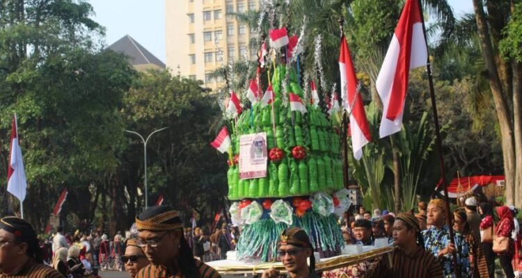 Semarak HUT ke-81 RI, UB Gelar Parade Nusantara Berbalut Budaya dan Green Campus