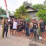 Pemasangan Plang Nama Jalan, KKN UMM 179 Permudah Akses Warga Kampung Baru