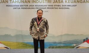 Ketua BPKN RI Mufti Mubarok