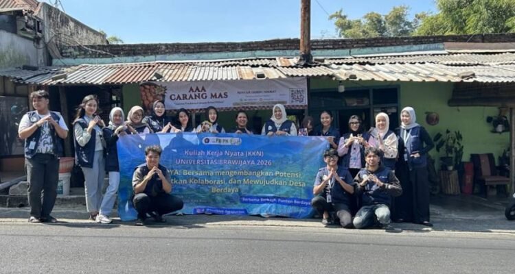 Mahasiswa KKN FBiPK UB Mahasiswa KKN FBiPK UB Bawa Carang Mas Punten Naik Kelas