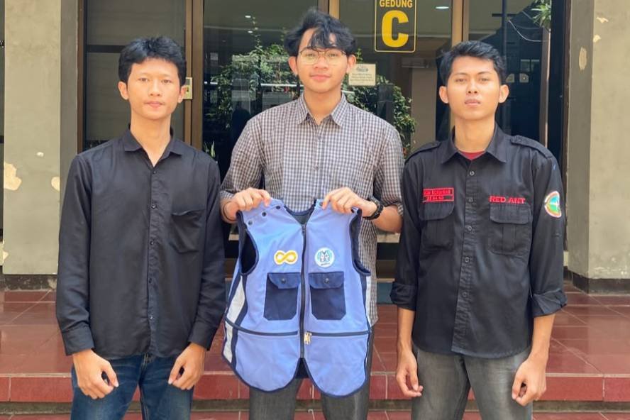 Mahasiswa UB Kembangkan Rompi Pintar untuk Deteksi dan Redam Tantrum Anak Autis