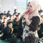 Ning Lia Dorong Mahasiswa Wiraraja Sumenep Tak Apatis terhadap Politik
