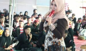 Ning Lia DPD RI Ning Lia Dorong Mahasiswa Wiraraja Sumenep Tak Apatis terhadap Politik