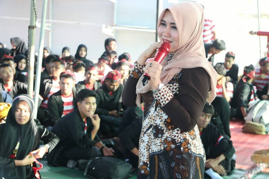 Ning Lia Dorong Mahasiswa Wiraraja Sumenep Tak Apatis terhadap Politik