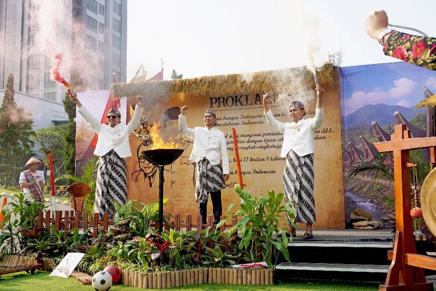 Semarak HUT RI ke-81, Grand Mercure Malang Mirama Gelar Olimpiade Agustusan