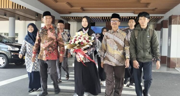Luar Biasa! Siswa MAN 2 Kota Malang Sabet 4 Penghargaan Internasional di IESO Italia